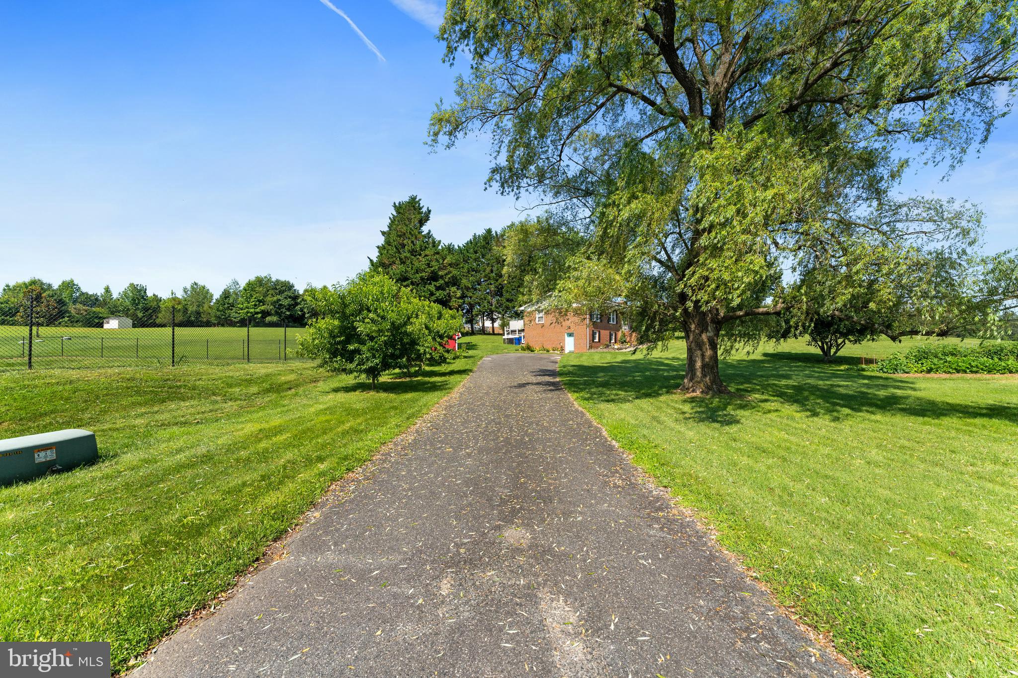 10411 Gordon Road Spotsylvania, VA 22553 - Photo 17 of 61 Driveway