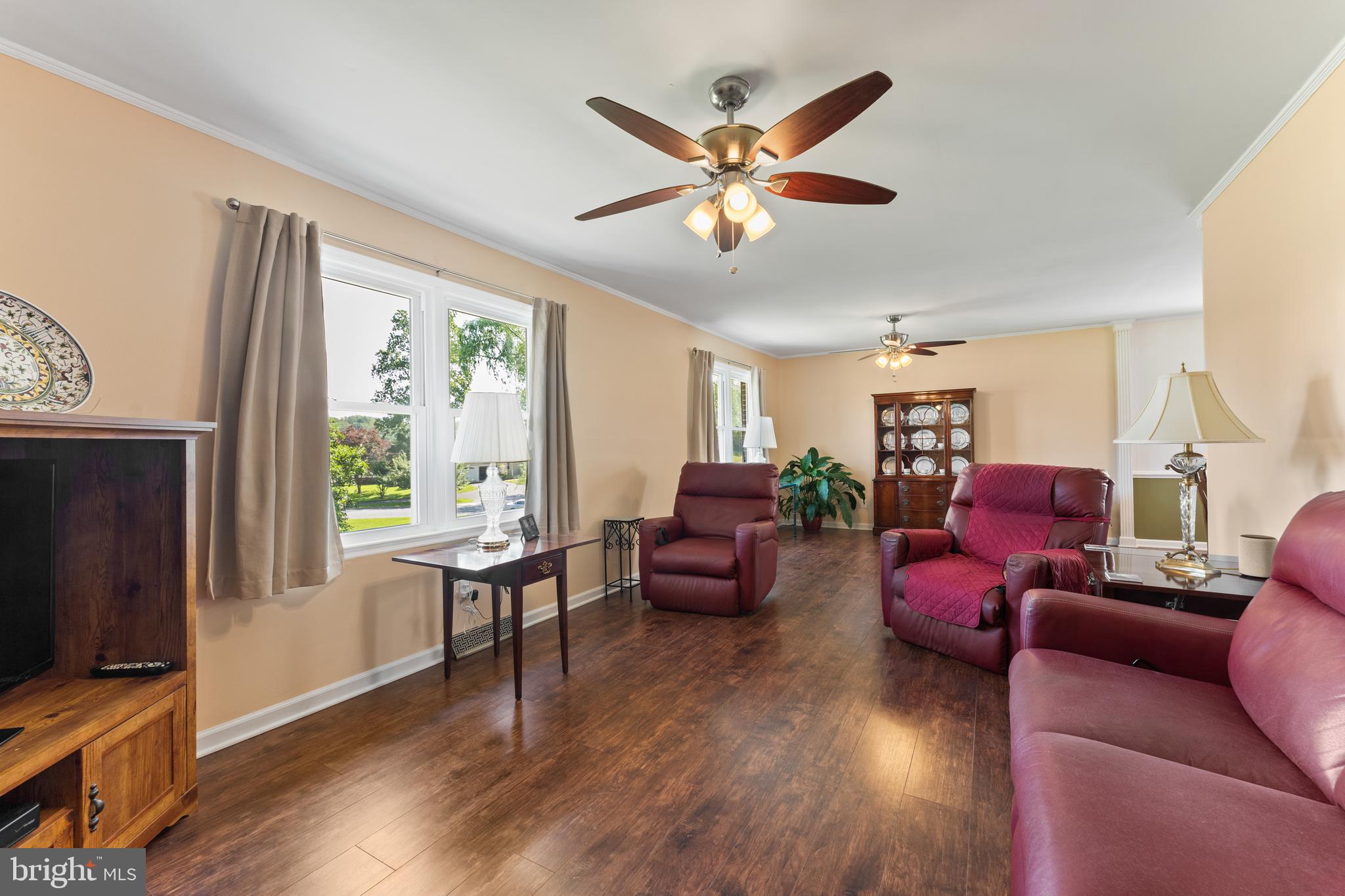 10411 Gordon Road Spotsylvania, VA 22553 - Photo 20 of 61 Living Room