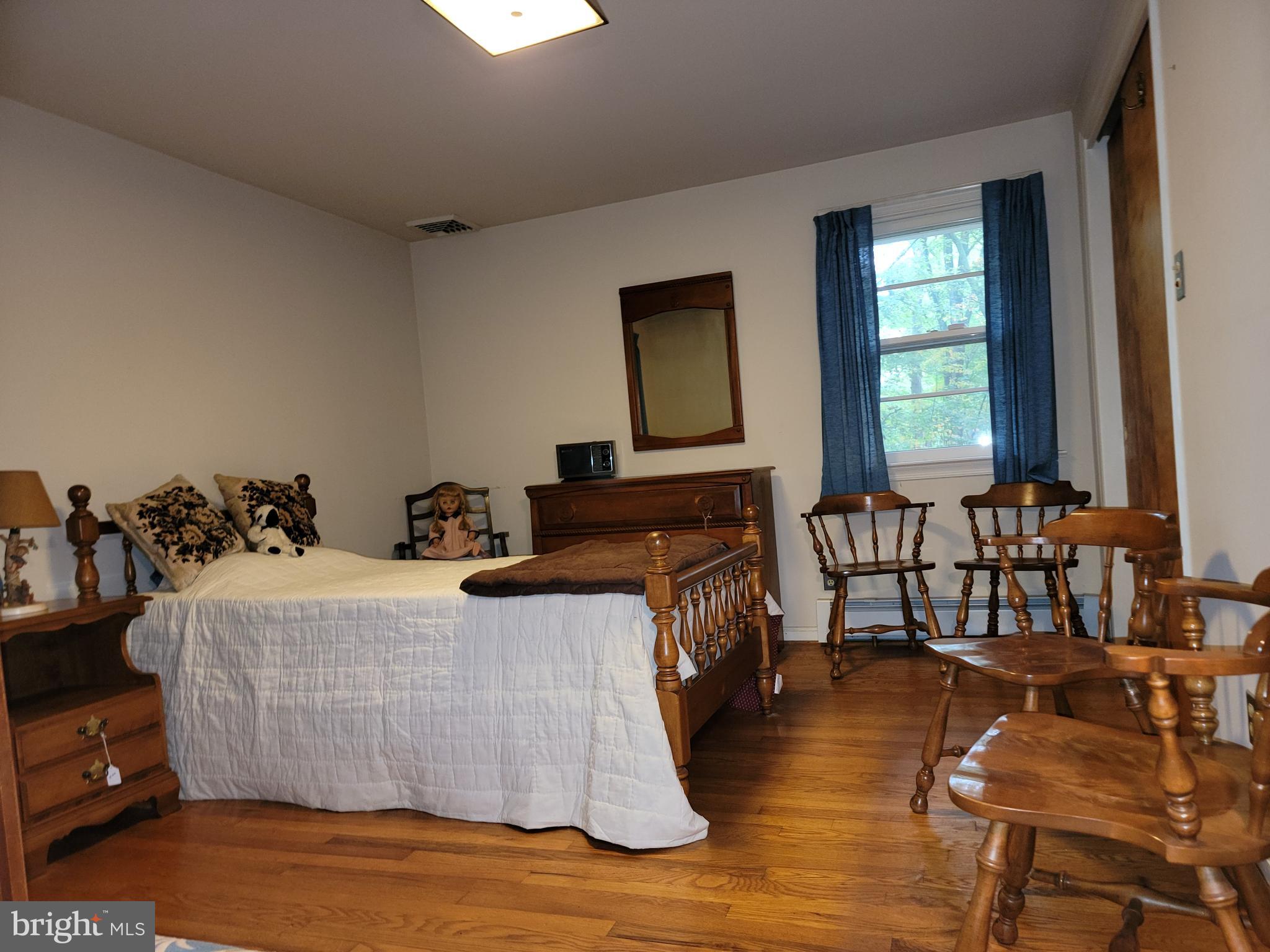 2383 Bedminster Road Perkasie, PA 18944 - Photo 21 of 24 Bedroom view