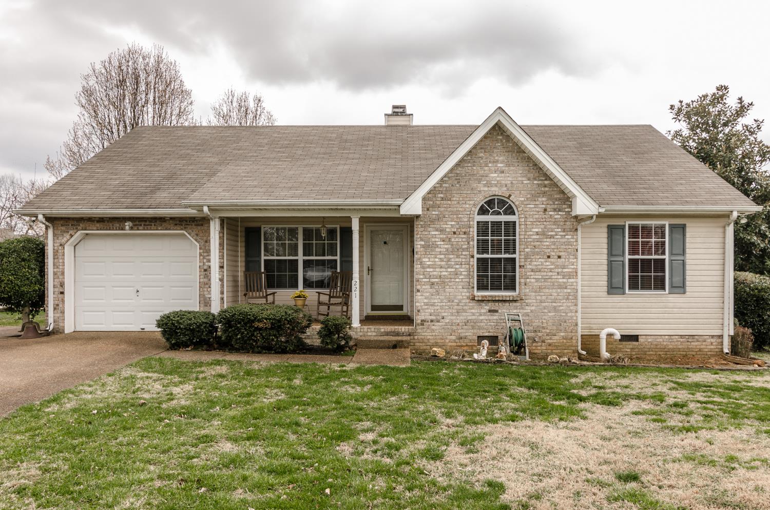 221 Portland Road White House, TN 37188 - Photo 1 of 23 Gallery Image 1