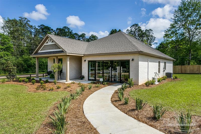 7434 Stagecoach Road Pensacola, FL 32526 - Photo 2 of 25 Gallery Image 2