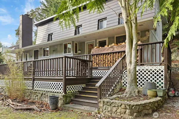 $298,800 | 603 Shelter Bay Drive, La Conner, WA 98257