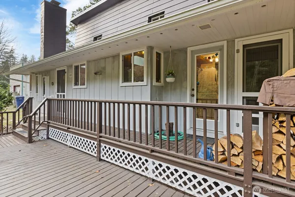 $298,800 | 603 Shelter Bay Drive, La Conner, WA 98257