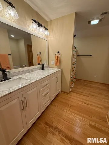 $299,900 | 285 Twin Springs Loop, Anna, IL 62906