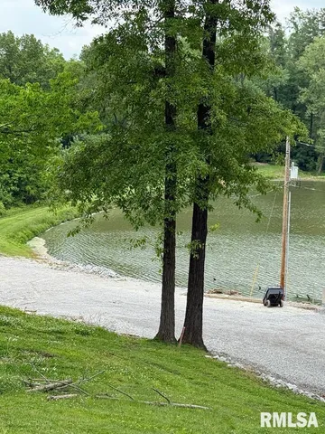 a view of a park with a sink