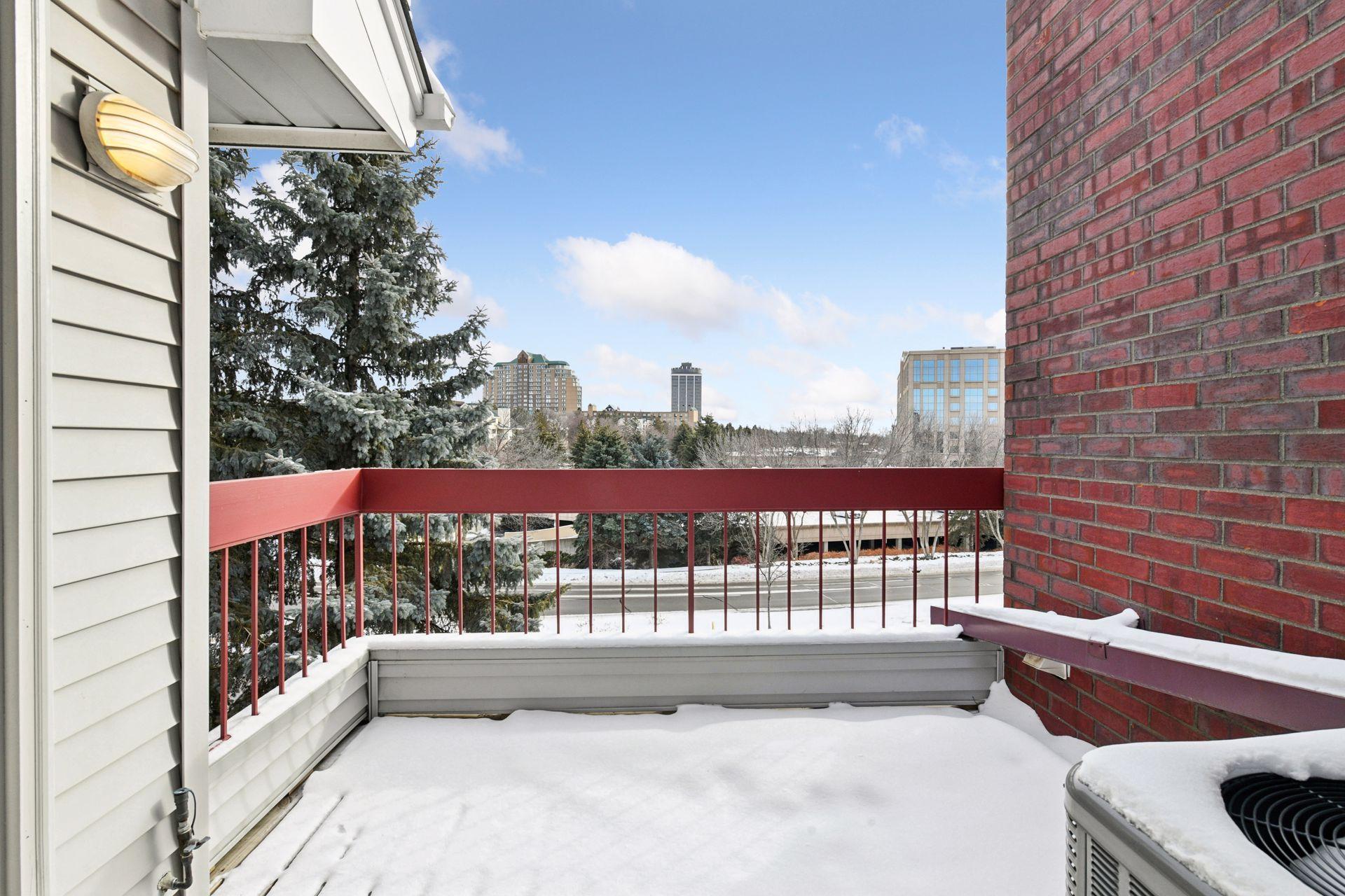 7540 Edinborough Way, Unit 1303 Edina, MN 55435 - Photo 25 of 63