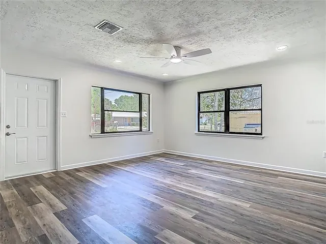 $279,000 | 3745 Martin Avenue, Mount Dora, FL 32757