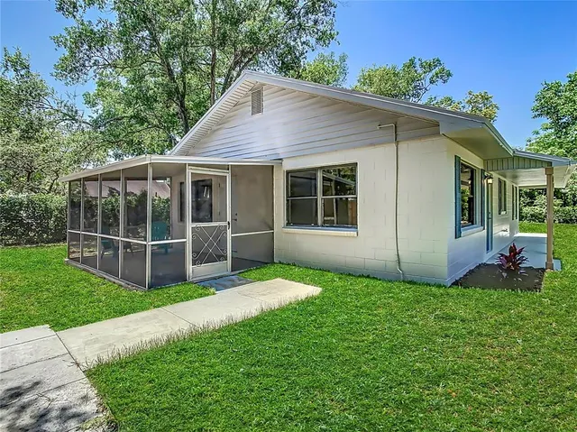 $279,000 | 3745 Martin Avenue, Mount Dora, FL 32757