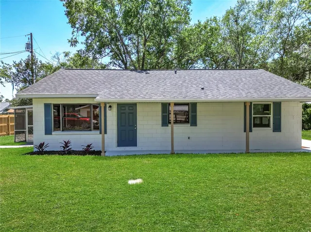 $279,000 | 3745 Martin Avenue, Mount Dora, FL 32757