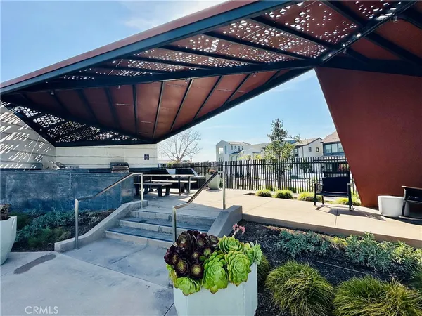 $6,900 | 271 Tank, Irvine, CA 92618