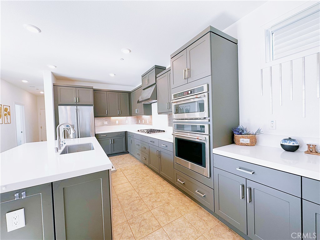 271 Tank Irvine, CA 92618 - Photo 9 of 54