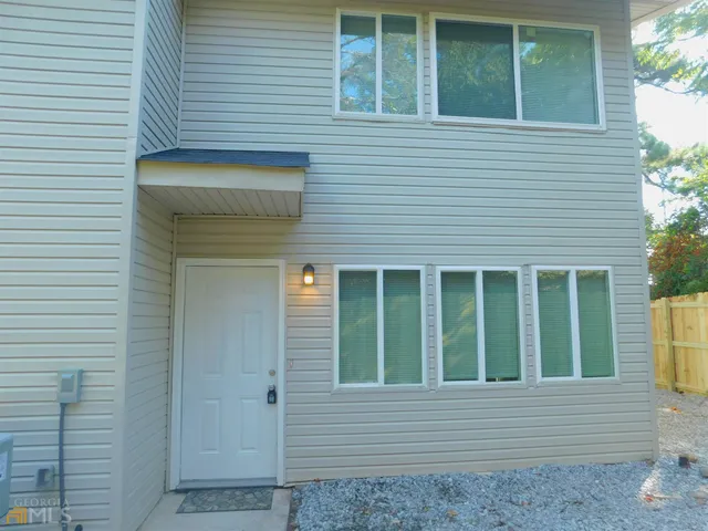 $1,100 | 7560 Taylor Road, Unit 1, Riverdale, GA 30274