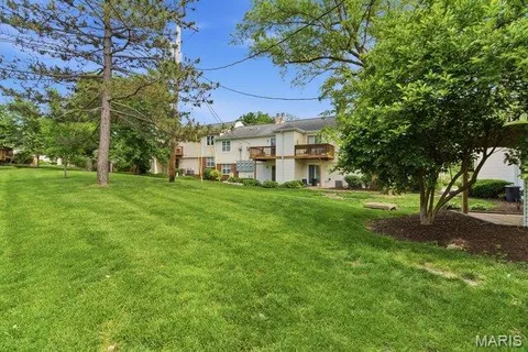 $169,900 | 9129 Wrenwood Lane, Brentwood, MO 63144