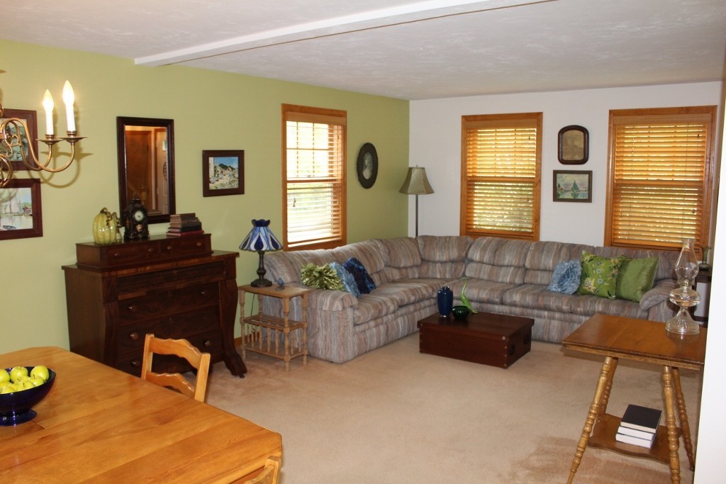 10 East Hill Road East Oakham, MA 01068 - Photo 6 of 21 Gallery Image 6