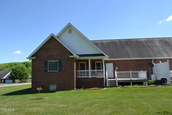 $2,500 | 20299 Millbrook Drive, Unit 7B, Abingdon, VA 24211
