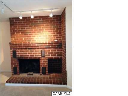 134 Turtle Creek Road, Unit 3 Charlottesville, VA 22901 - Photo 2 of 11 Gallery Image 2