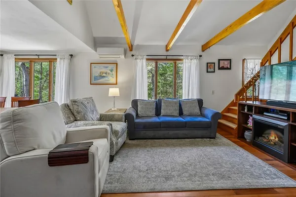 $699,000 | 320 Shannock Road, South Kingstown, RI 02879