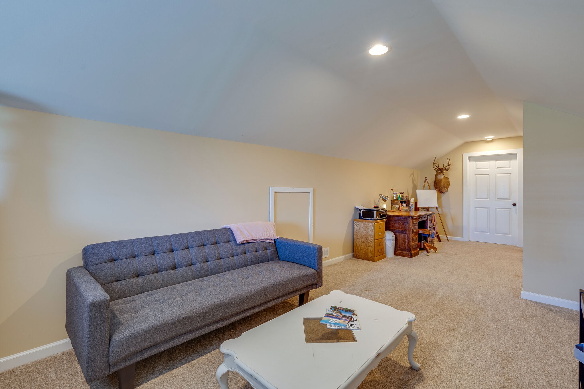 2241 Battle Creek Road Springfield, TN 37172 - Photo 24 of 32 a living room with furniture and a couch