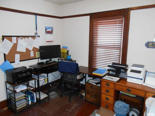 $269,900 | 18046 County Road 1000 East, Good Hope, IL 61438