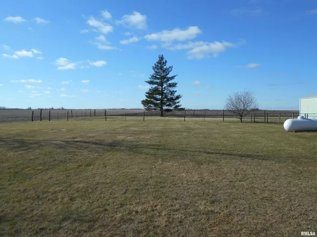 $269,900 | 18046 County Road 1000 East, Good Hope, IL 61438