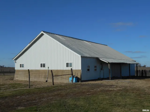$269,900 | 18046 County Road 1000 East, Good Hope, IL 61438