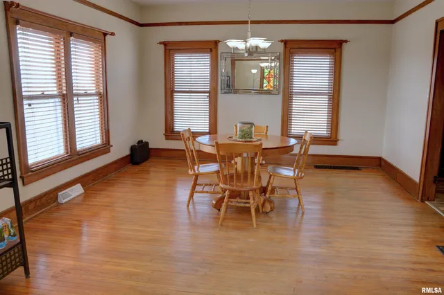 $269,900 | 18046 County Road 1000 East, Good Hope, IL 61438