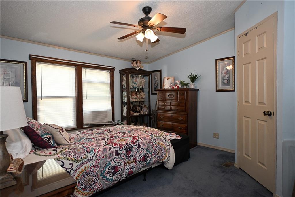 1258 Madison Drive Elizabeth, PA 15037 - Photo 19 of 32