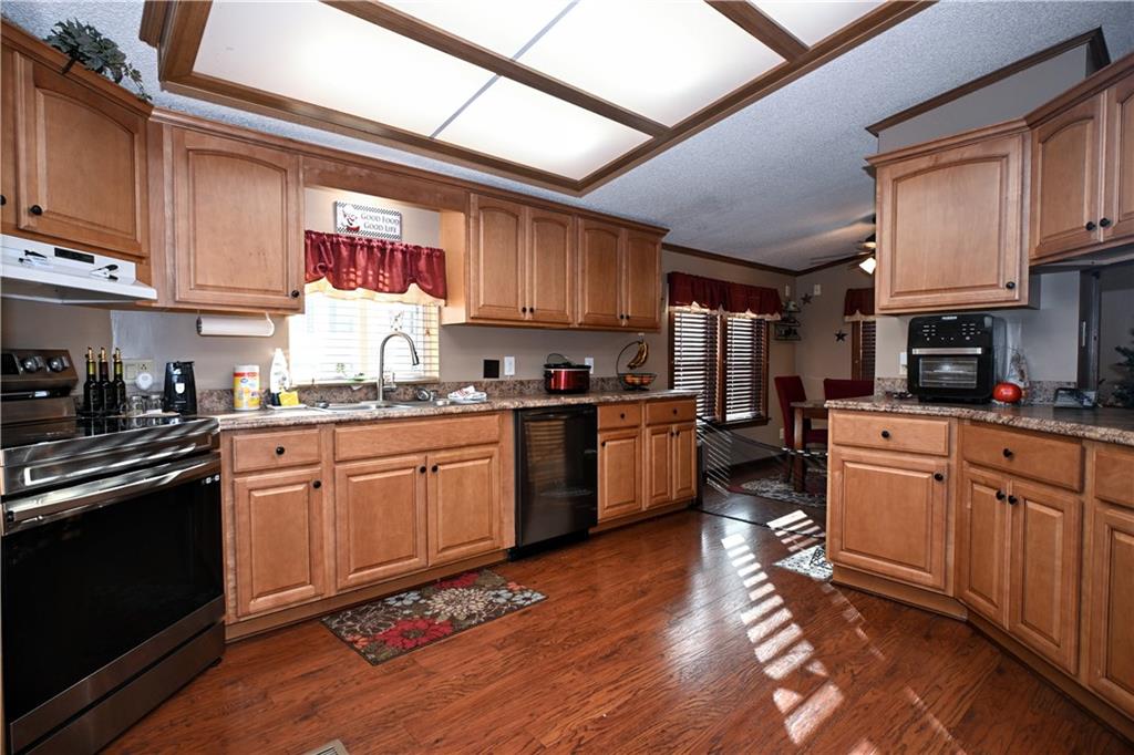 1258 Madison Drive Elizabeth, PA 15037 - Photo 7 of 32