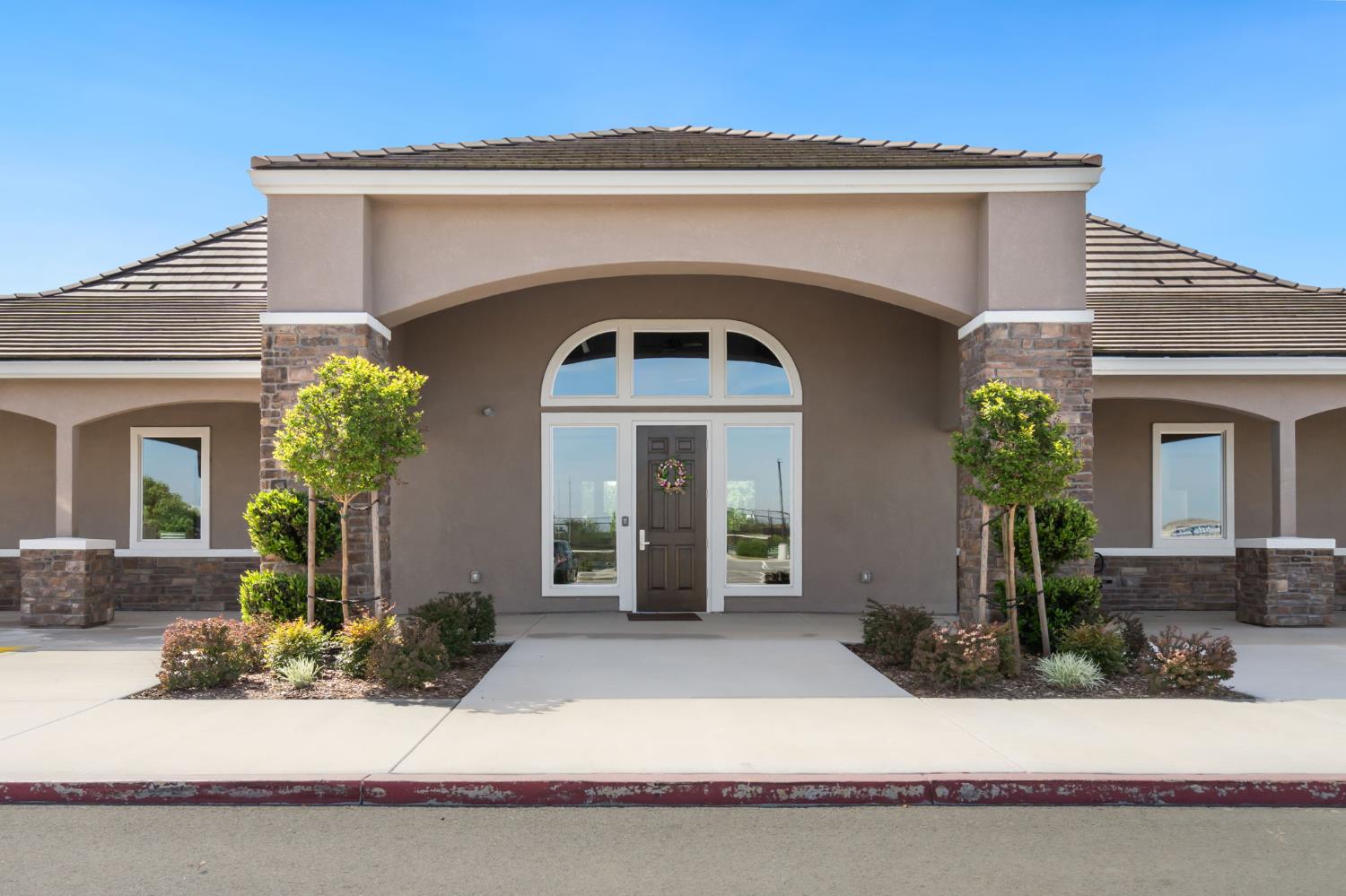 948 Hogan Road Galt, CA 95632 - Photo 18 of 20 a front view of a house with a yard