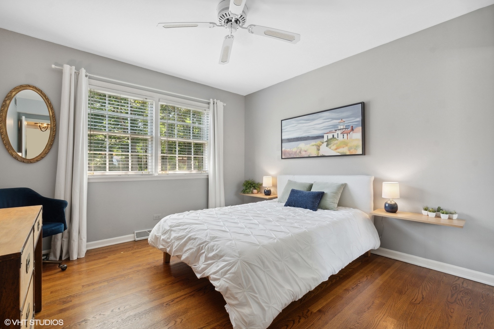 845 Forest Hill Road Lake Forest, IL 60045 - Photo 29 of 41 a bedroom with a bed and a window