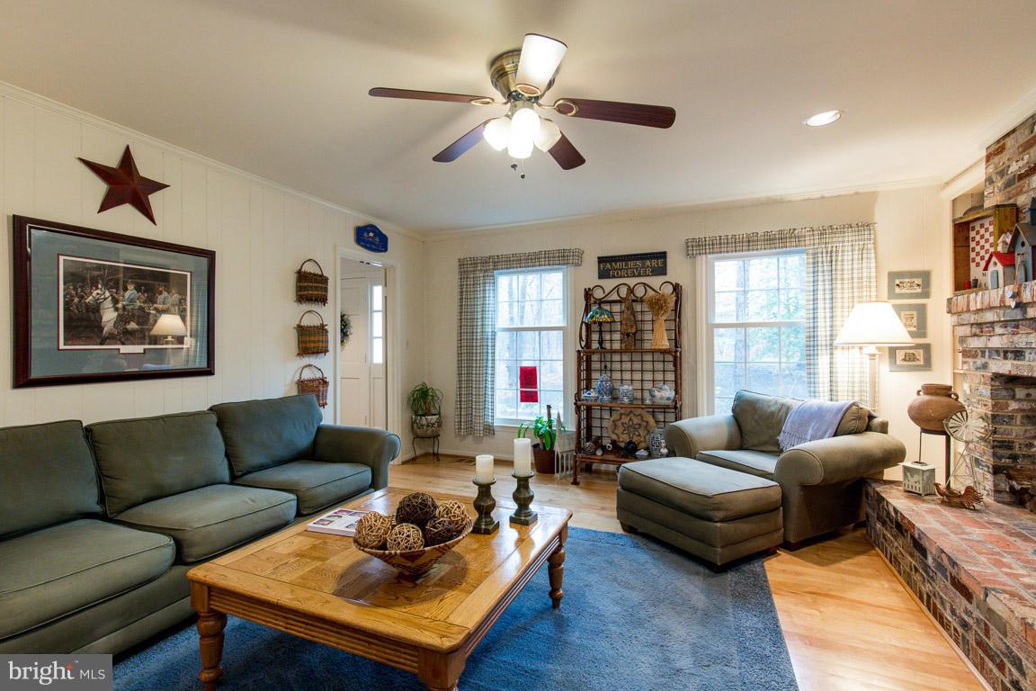 8046 Stillbrooke Road Manassas, VA 20112 - Photo 14 of 30 Family Room