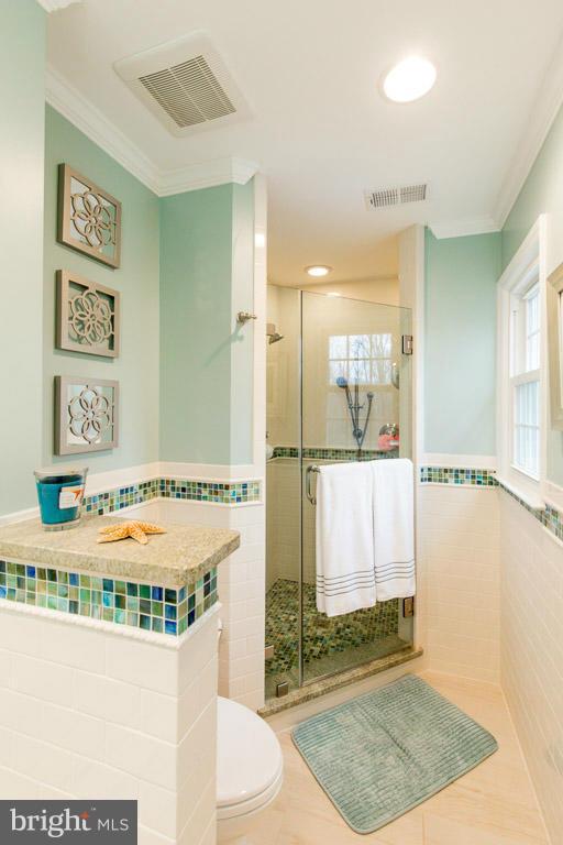 8046 Stillbrooke Road Manassas, VA 20112 - Photo 22 of 30 Bath (Master)