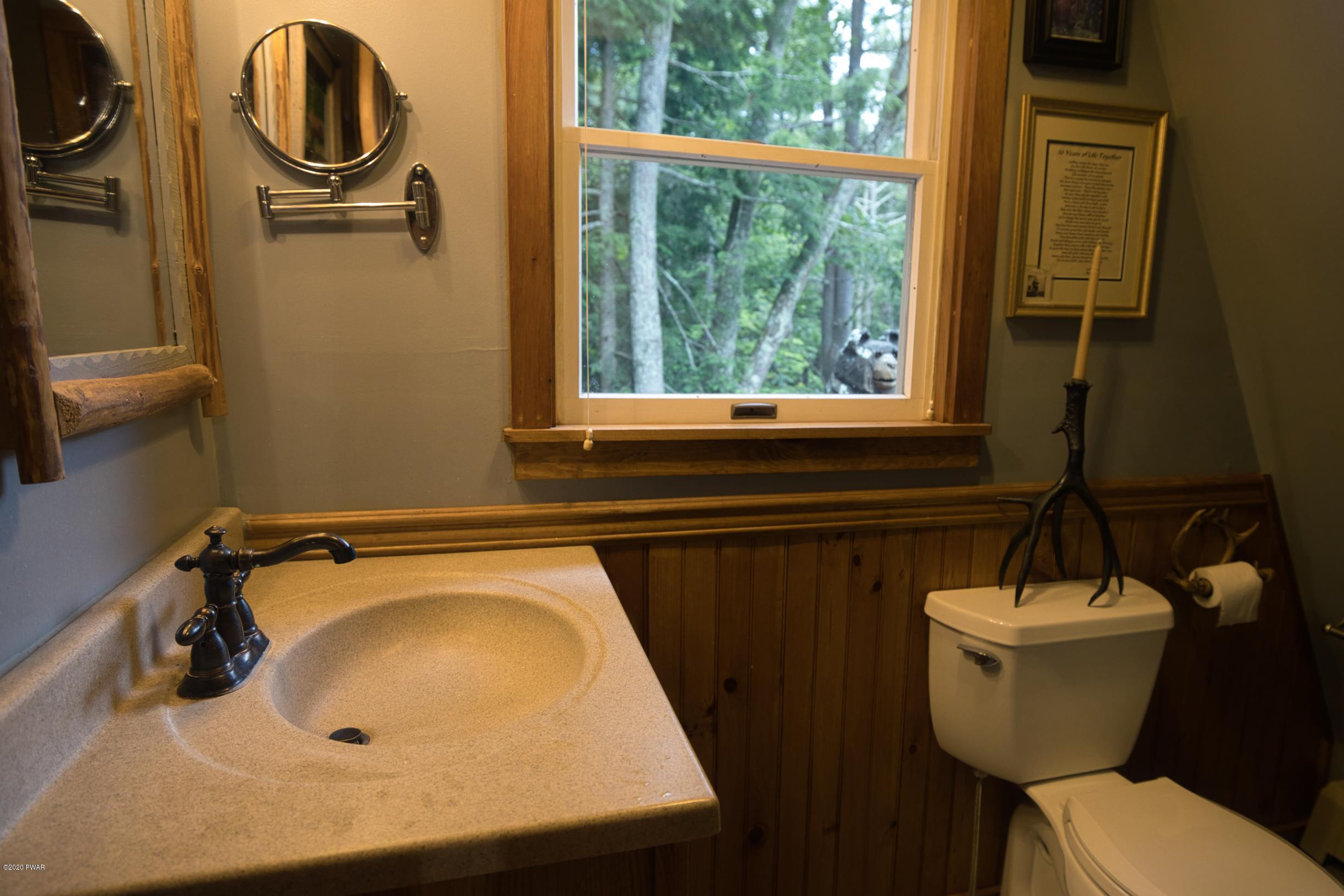 150 Log And Twig Road Dingmans Ferry, PA 18328 - Photo 20 of 38 Bathroom