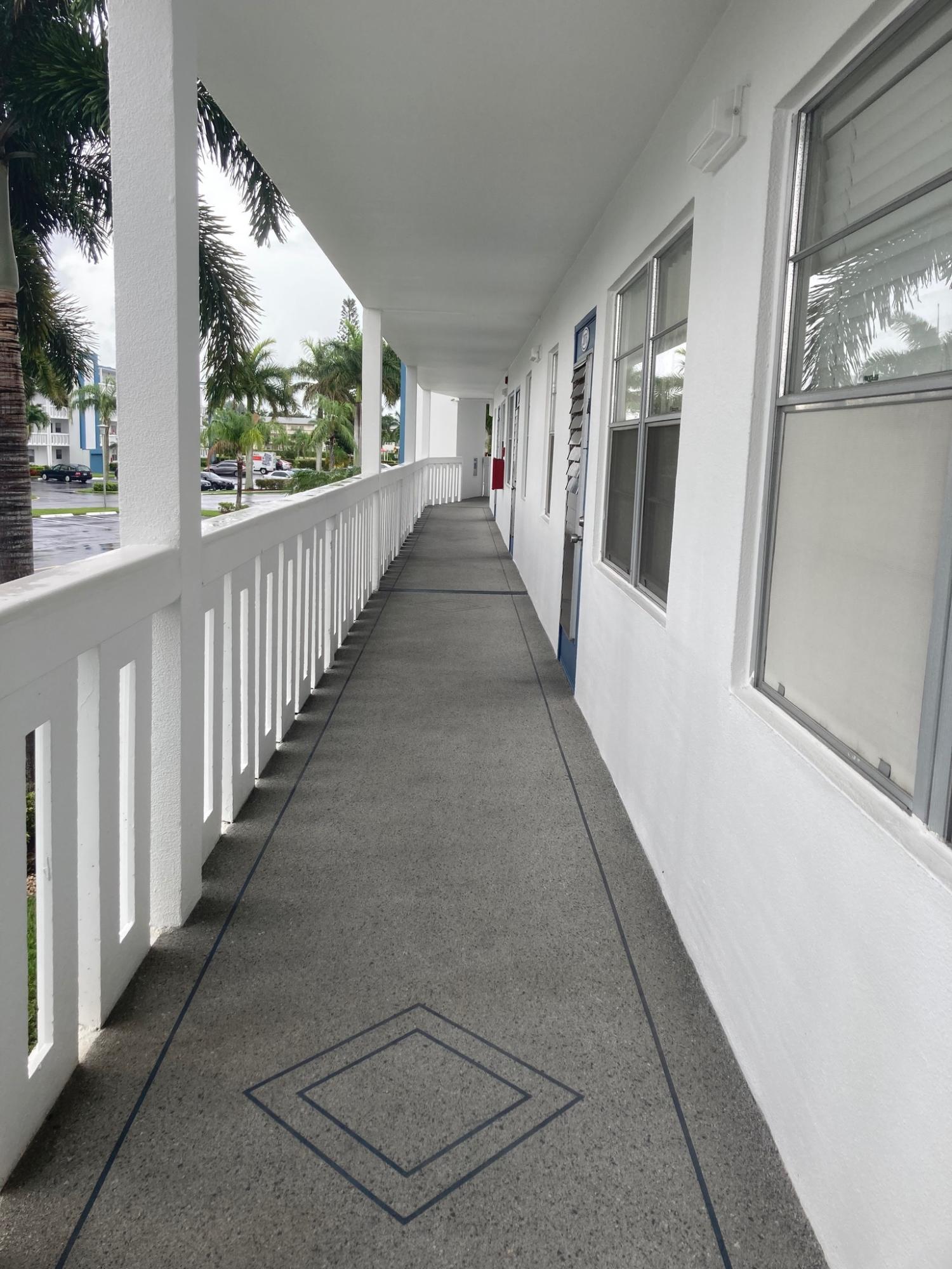 2076 Exeter Boca Raton, FL 33434 - Photo 2 of 9 95443B06-E371-4247-A7FC-A9A1A4285297