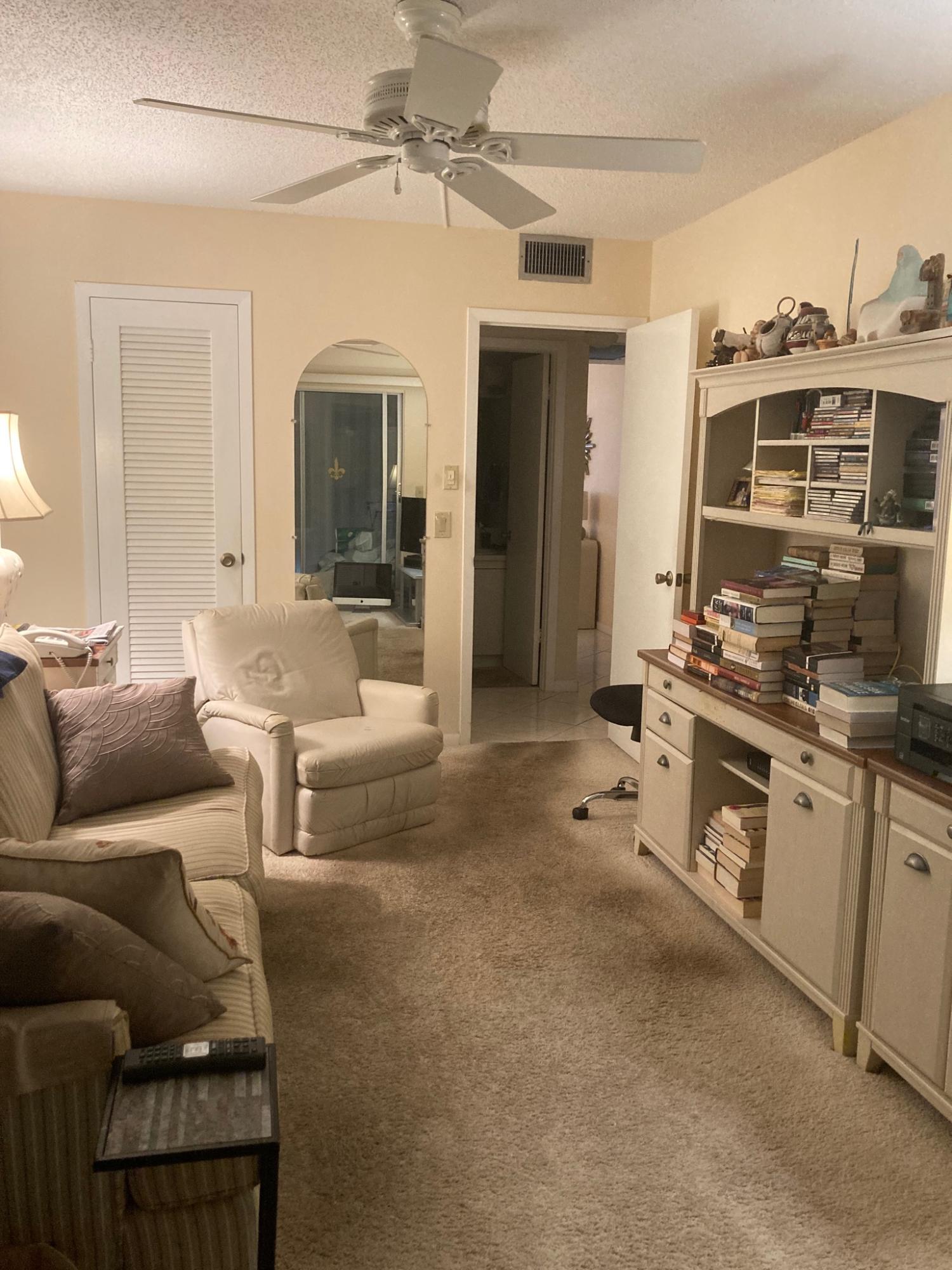 2076 Exeter Boca Raton, FL 33434 - Photo 8 of 9 BCB70327-3243-4D63-853F-2E32745CA11F