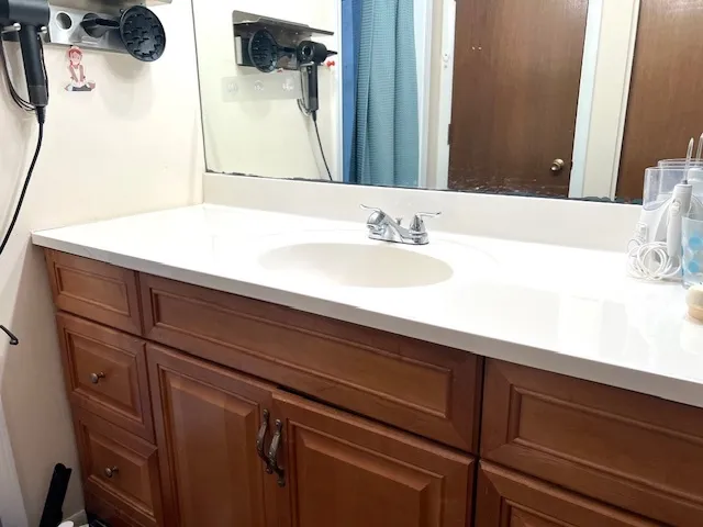 $319,000 | 2700 Bel Aire Drive, Unit 104, Arlington Heights, IL 60004