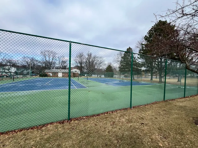 $319,000 | 2700 Bel Aire Drive, Unit 104, Arlington Heights, IL 60004