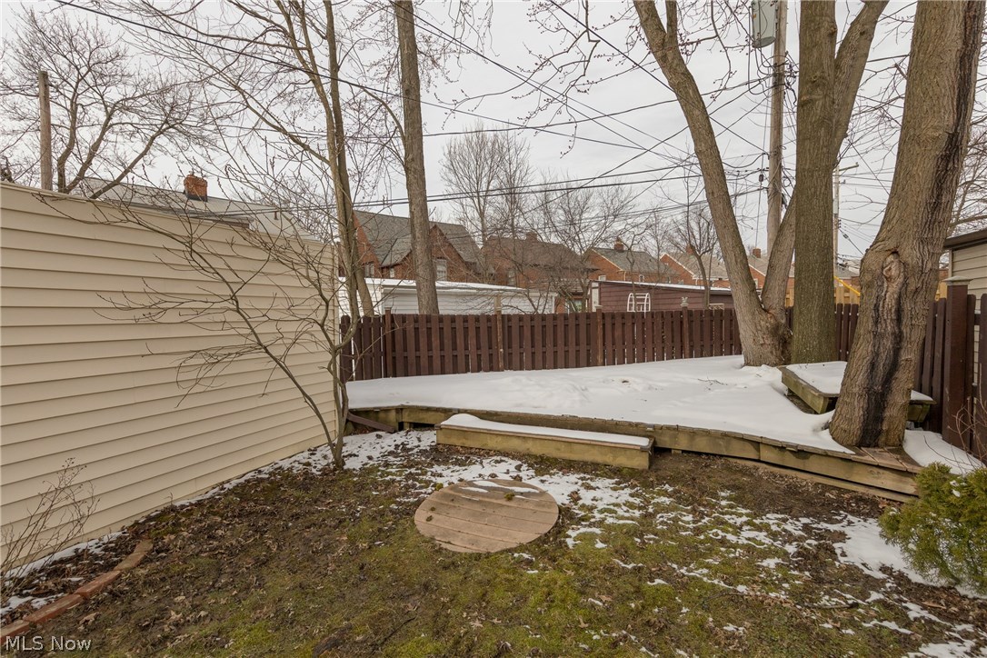 2369 Charney Road Cleveland, OH 44118 - Photo 31 of 33