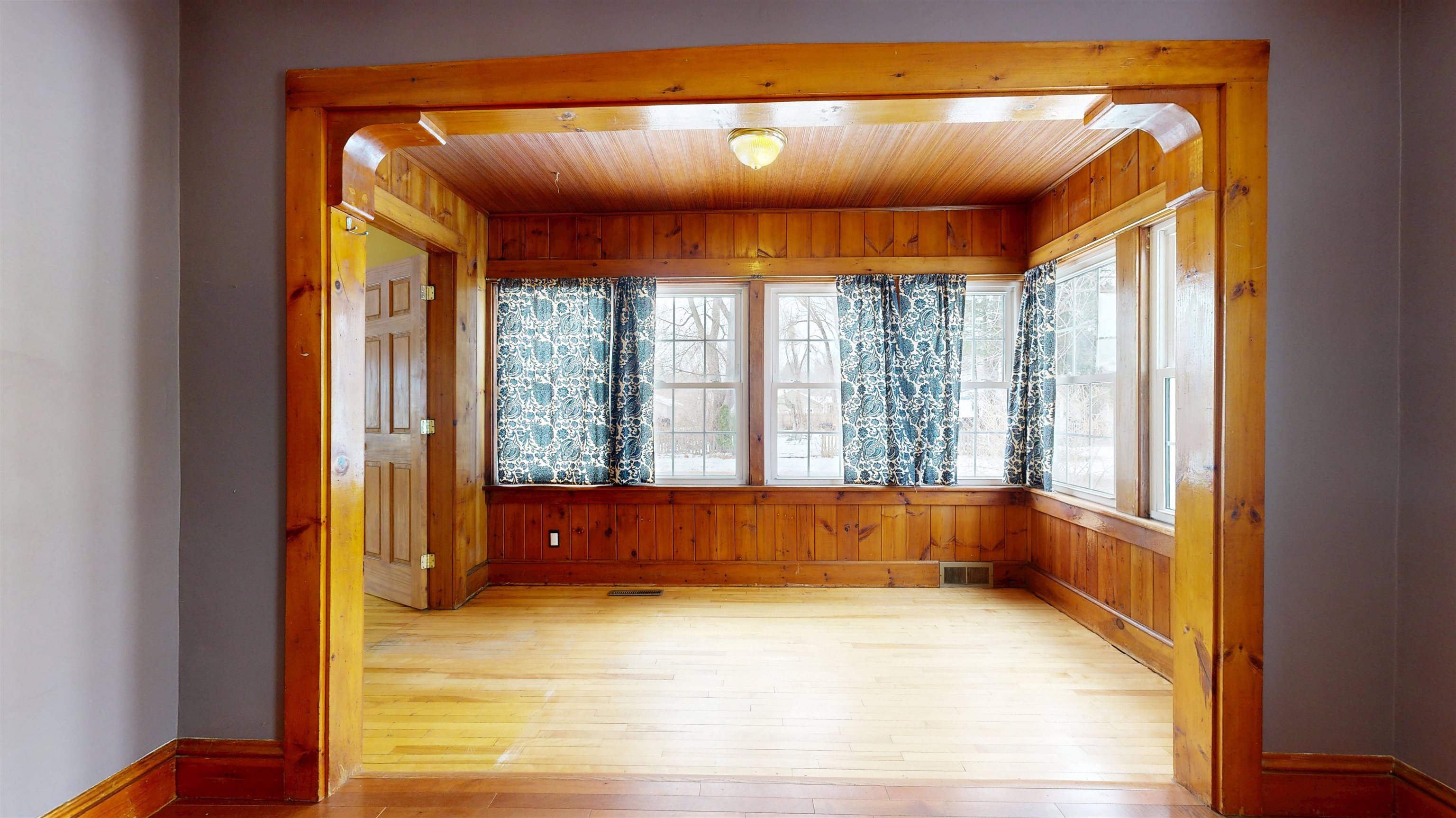 93 Russell Street Winooski, VT 05404 - Photo 9 of 20