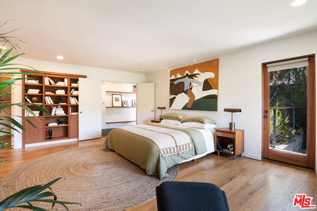 12517 Cloud Lane Los Angeles, CA 90049 - Photo 24 of 49