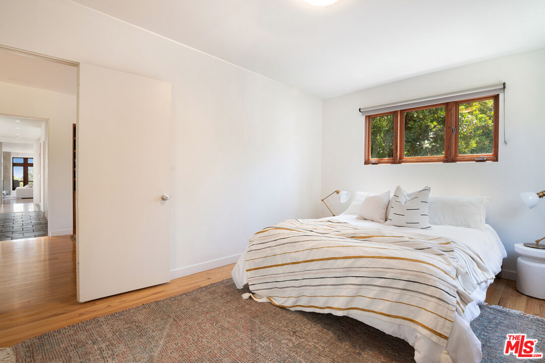 12517 Cloud Lane Los Angeles, CA 90049 - Photo 29 of 49