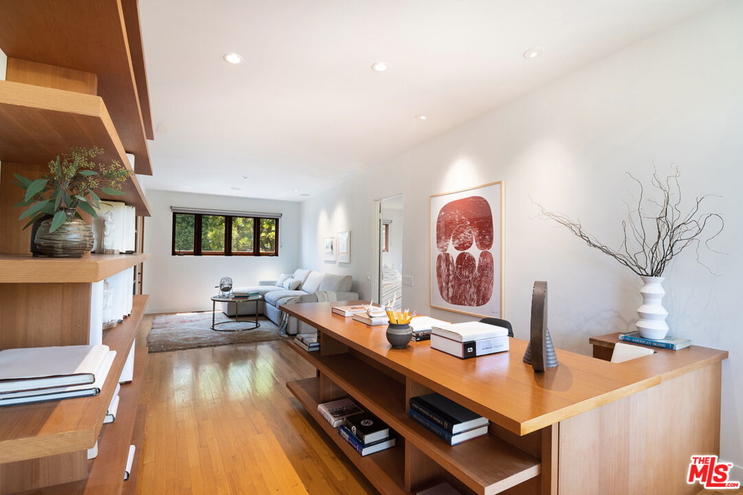 12517 Cloud Lane Los Angeles, CA 90049 - Photo 36 of 49