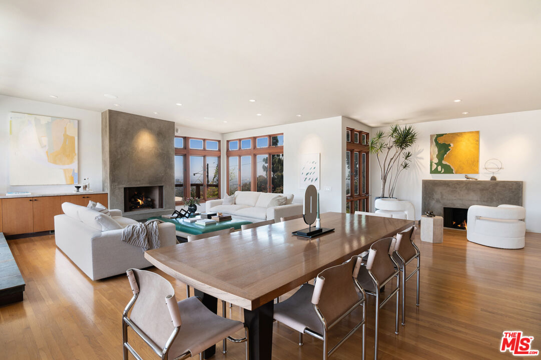 12517 Cloud Lane Los Angeles, CA 90049 - Photo 4 of 49