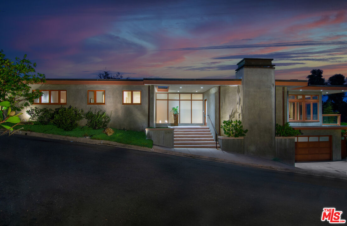 12517 Cloud Lane Los Angeles, CA 90049 - Photo 47 of 49