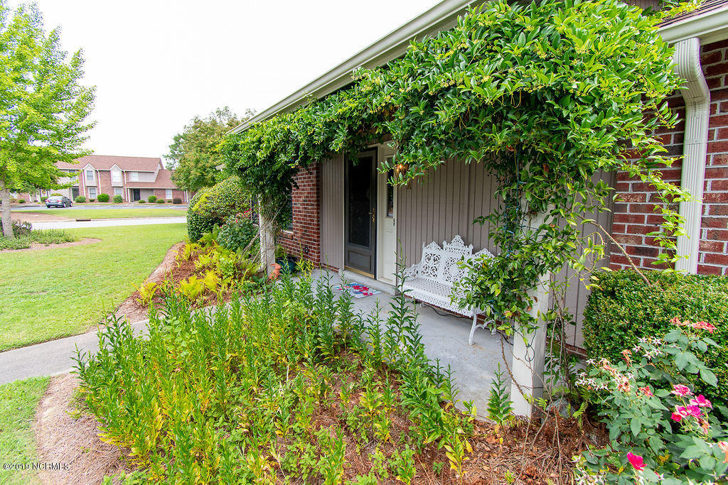 1868 Quail Ridge Road, Unit A Greenville, NC 27858 - Photo 17 of 60 1868AQuailRidgeDr(17)