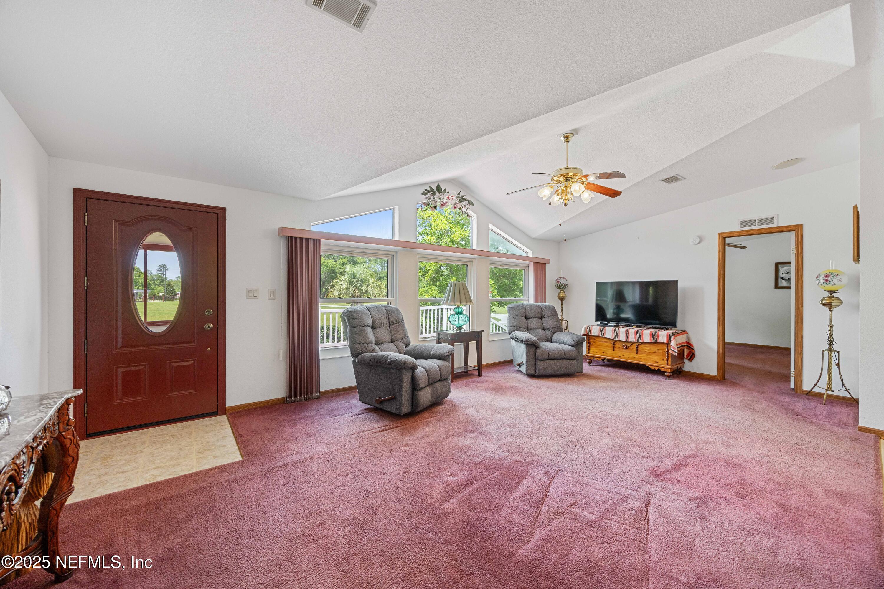14888 Northeast 148th Path Raiford, FL 32083 - Photo 22 of 61 Living Room