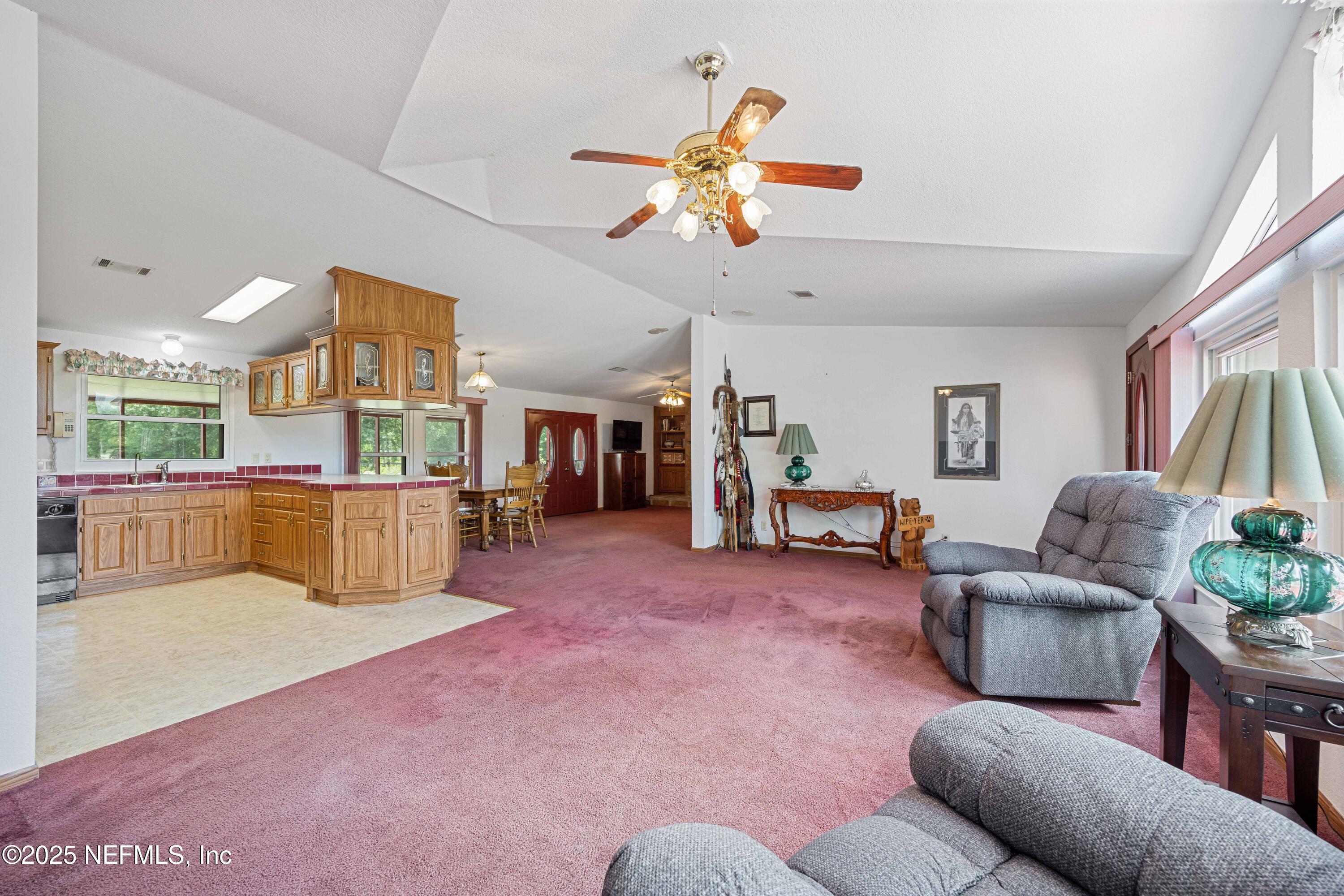 14888 Northeast 148th Path Raiford, FL 32083 - Photo 25 of 61 Living Room