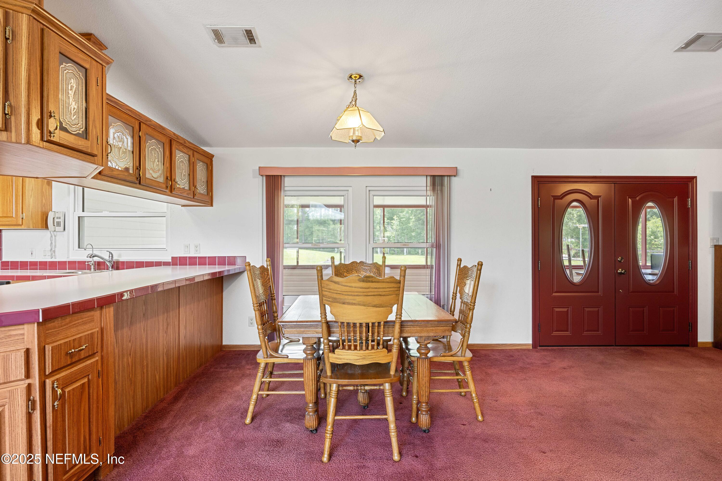 14888 Northeast 148th Path Raiford, FL 32083 - Photo 30 of 61 Dining Area