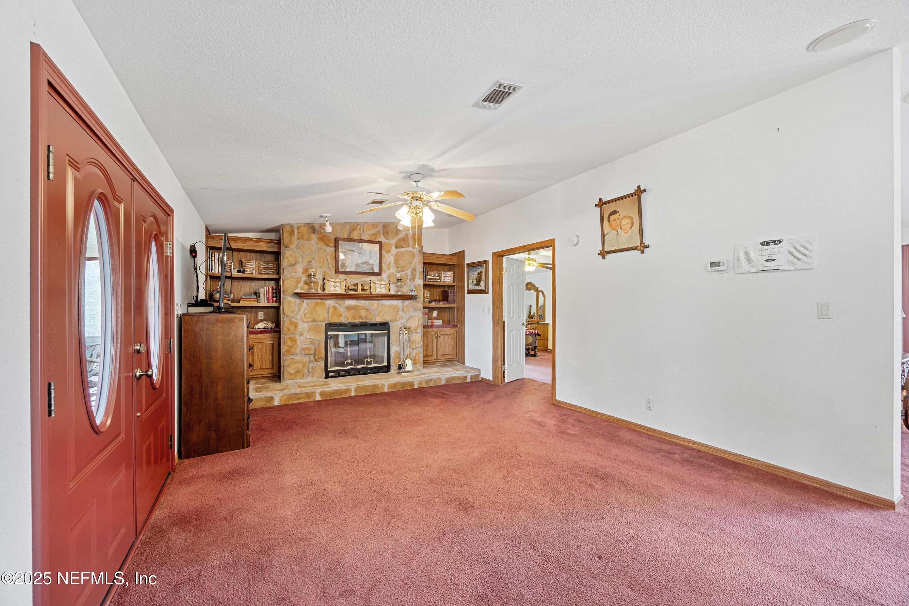 14888 Northeast 148th Path Raiford, FL 32083 - Photo 34 of 61 Family Room