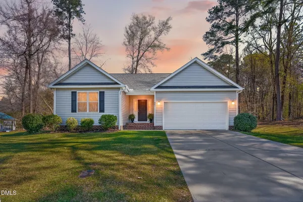$278,500 | 401 Coleridge Drive, Dunn, NC 28334